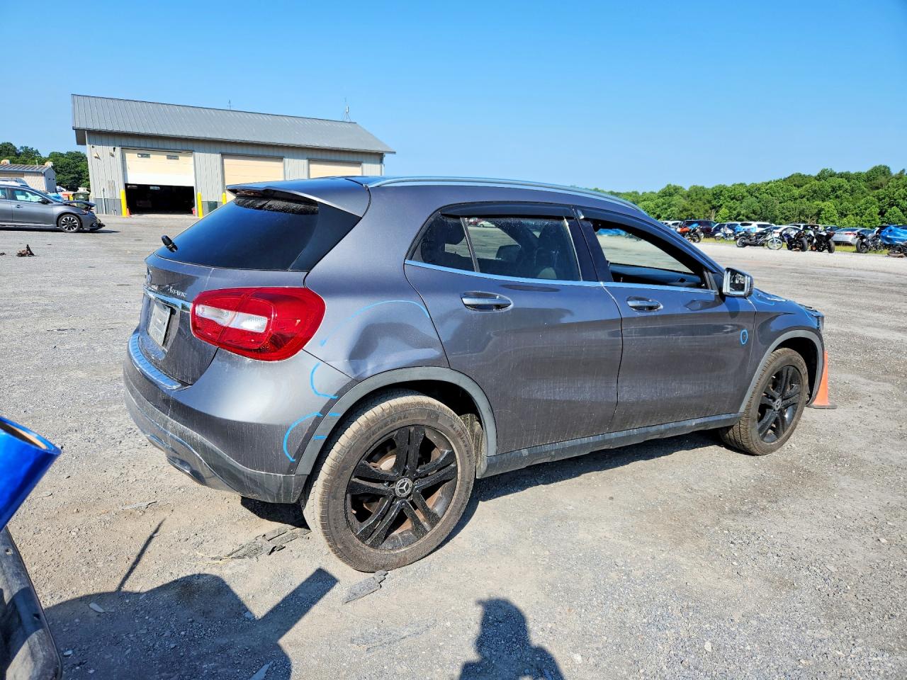 2017 MERCEDES-BENZ GLA 250 4MATIC — снимка 3