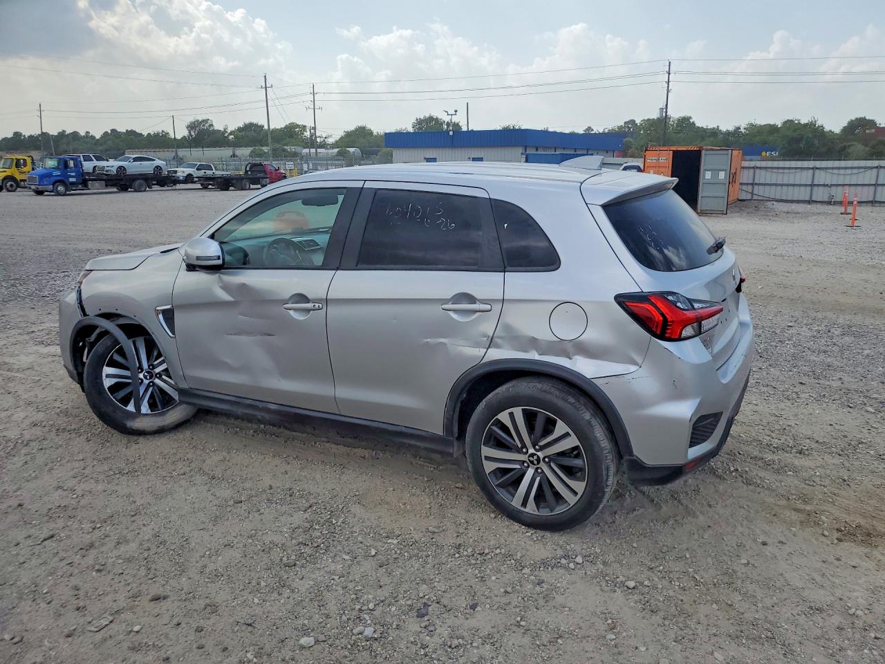 2021 MITSUBISHI OUTLANDER SPORT SE — снимка 2
