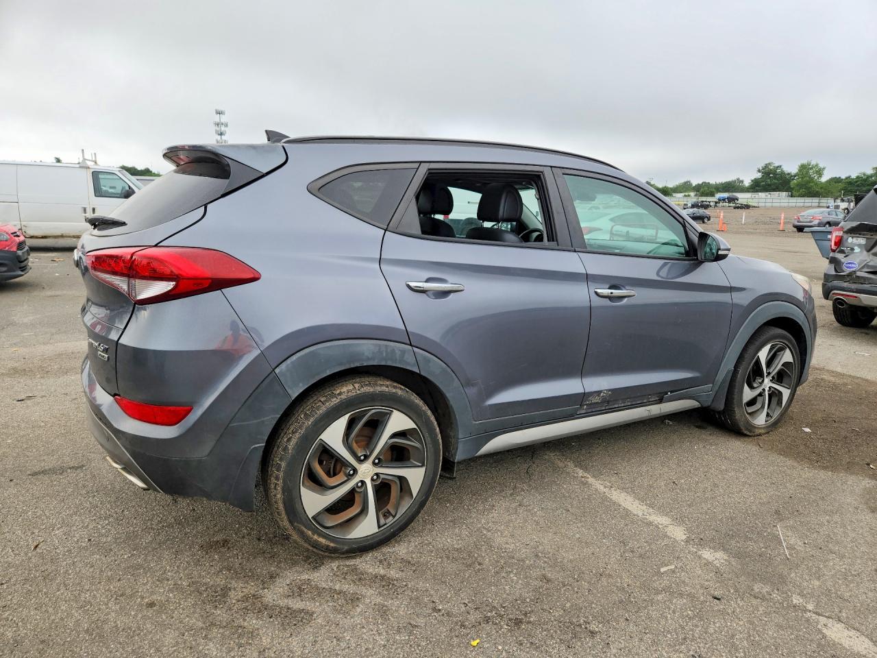 2017 HYUNDAI TUCSON LIMITED — снимка 3