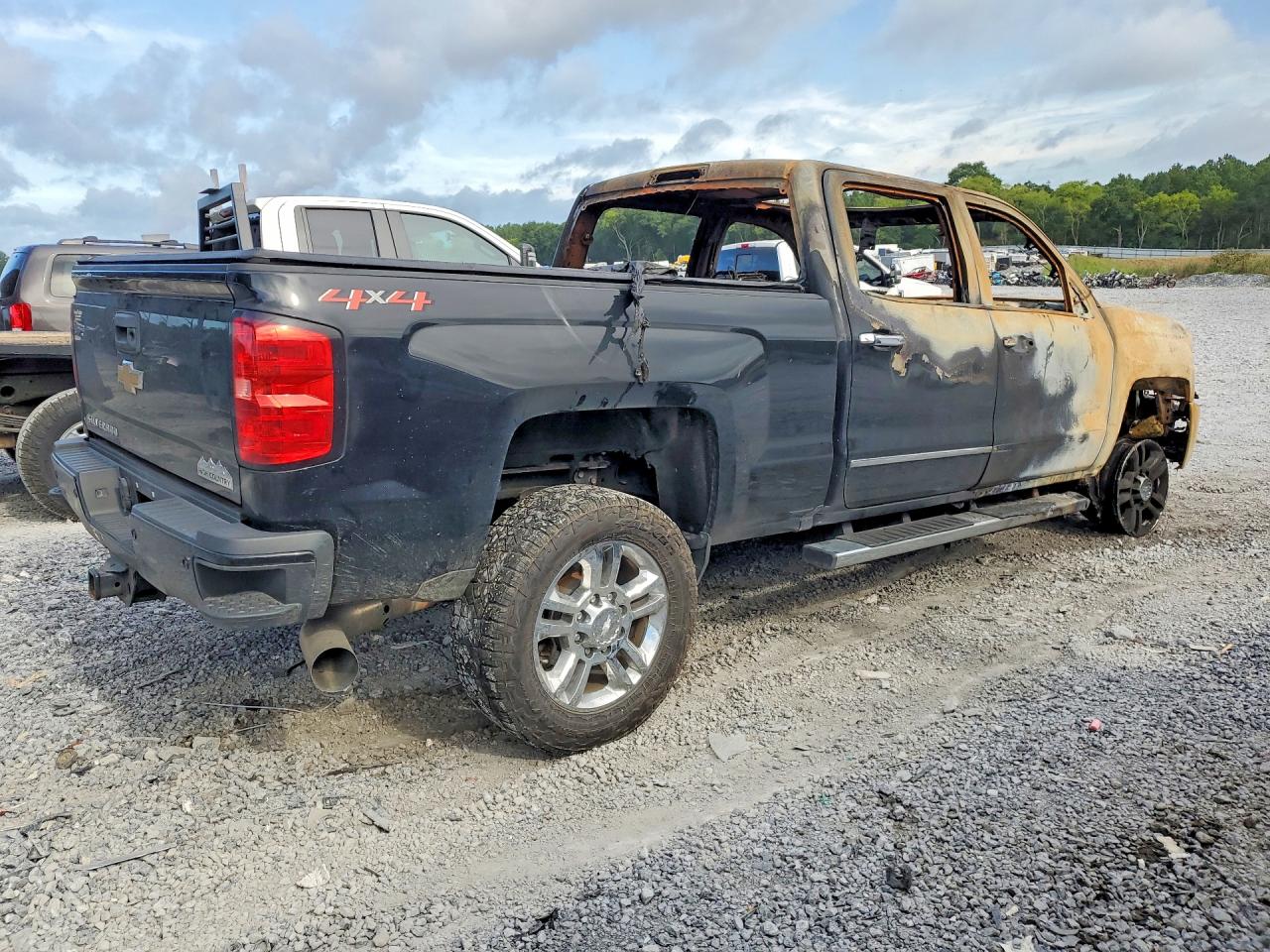 2019 CHEVROLET SILVERADO K2500 HIGH COUNTRY — снимка 3