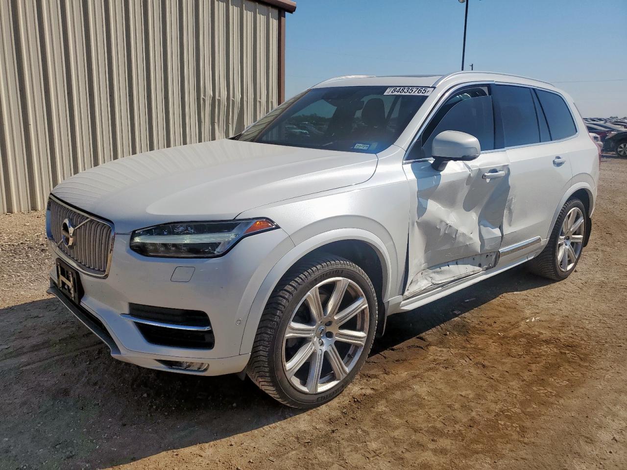 2017 VOLVO XC90 T6