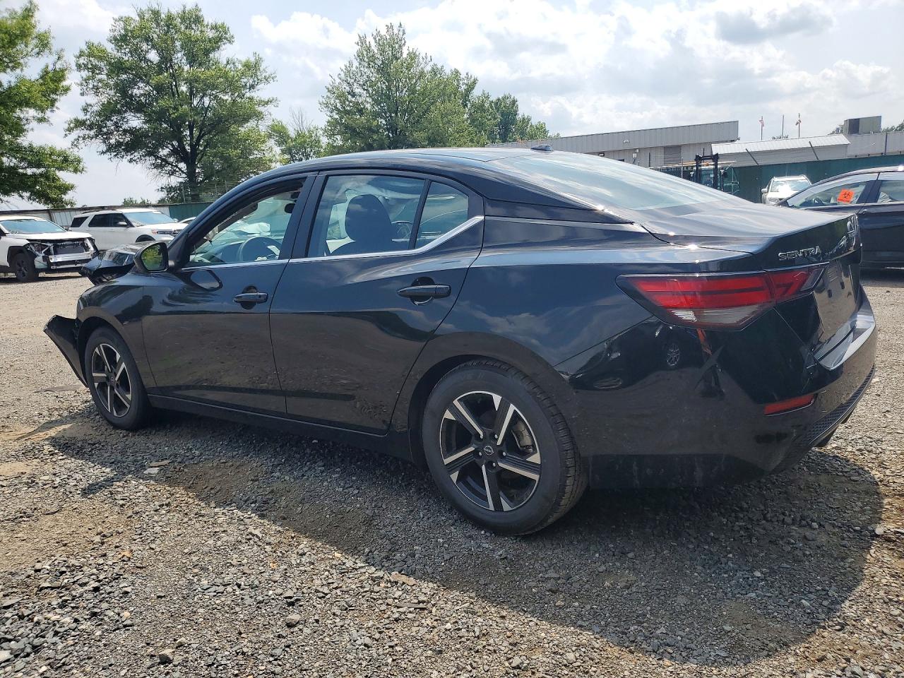 2025 NISSAN SENTRA SV — снимка 2