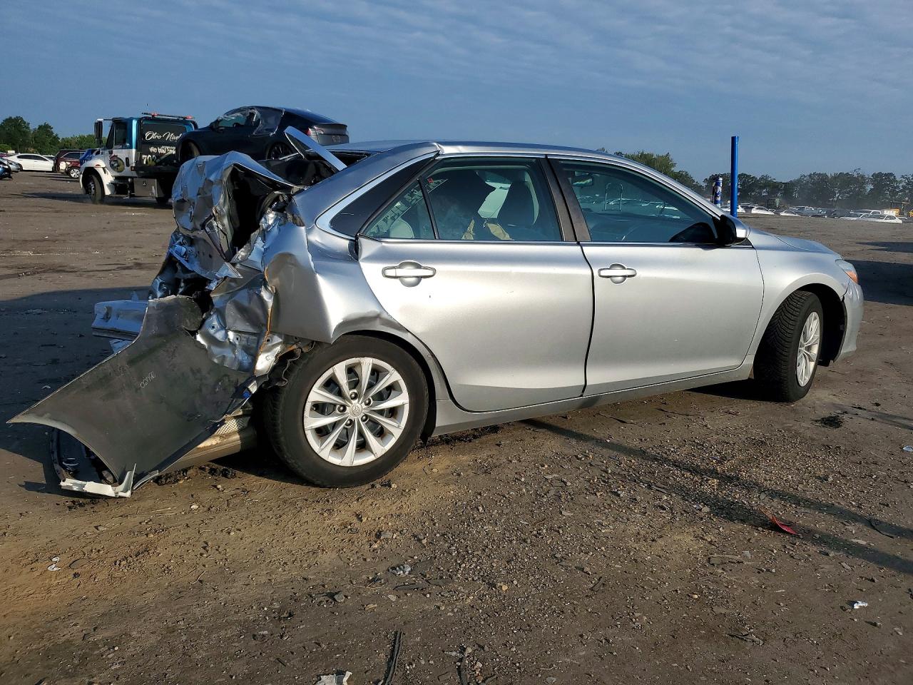 2015 TOYOTA CAMRY LE — снимка 3