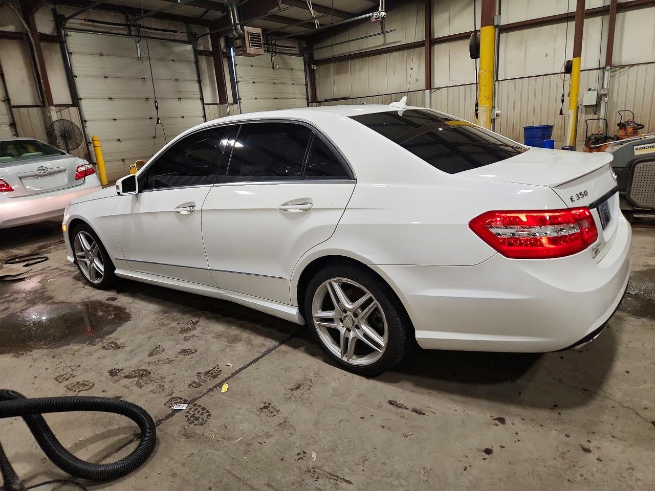 2013 MERCEDES-BENZ E 350 4MATIC — снимка 2