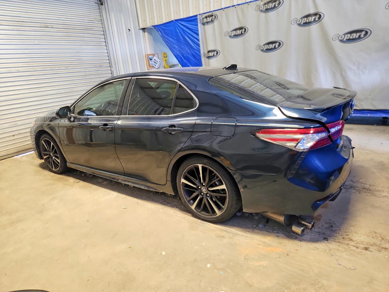 2019 TOYOTA CAMRY XSE — снимка 2