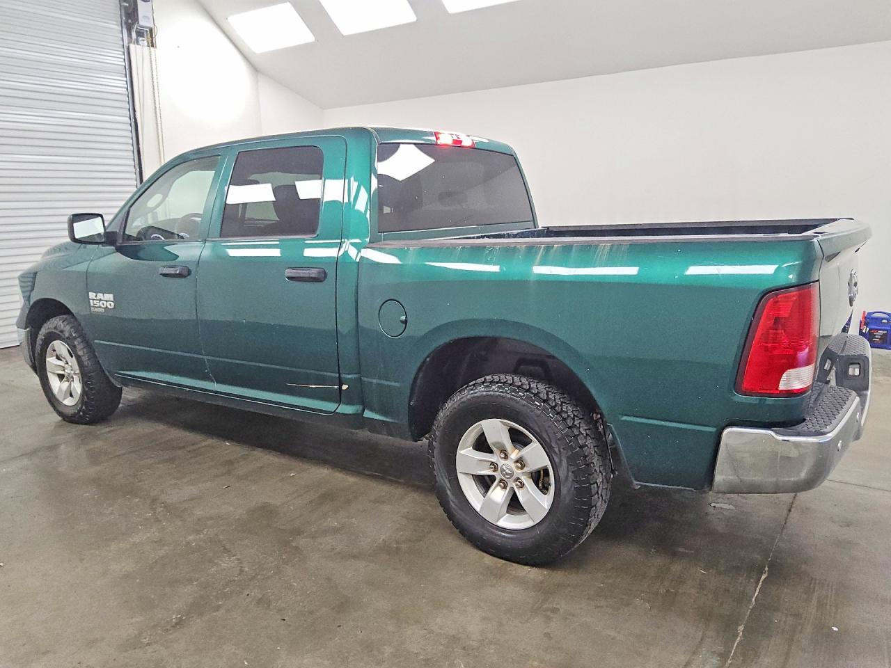 2023 RAM 1500 CLASSIC TRADESMAN — снимка 2
