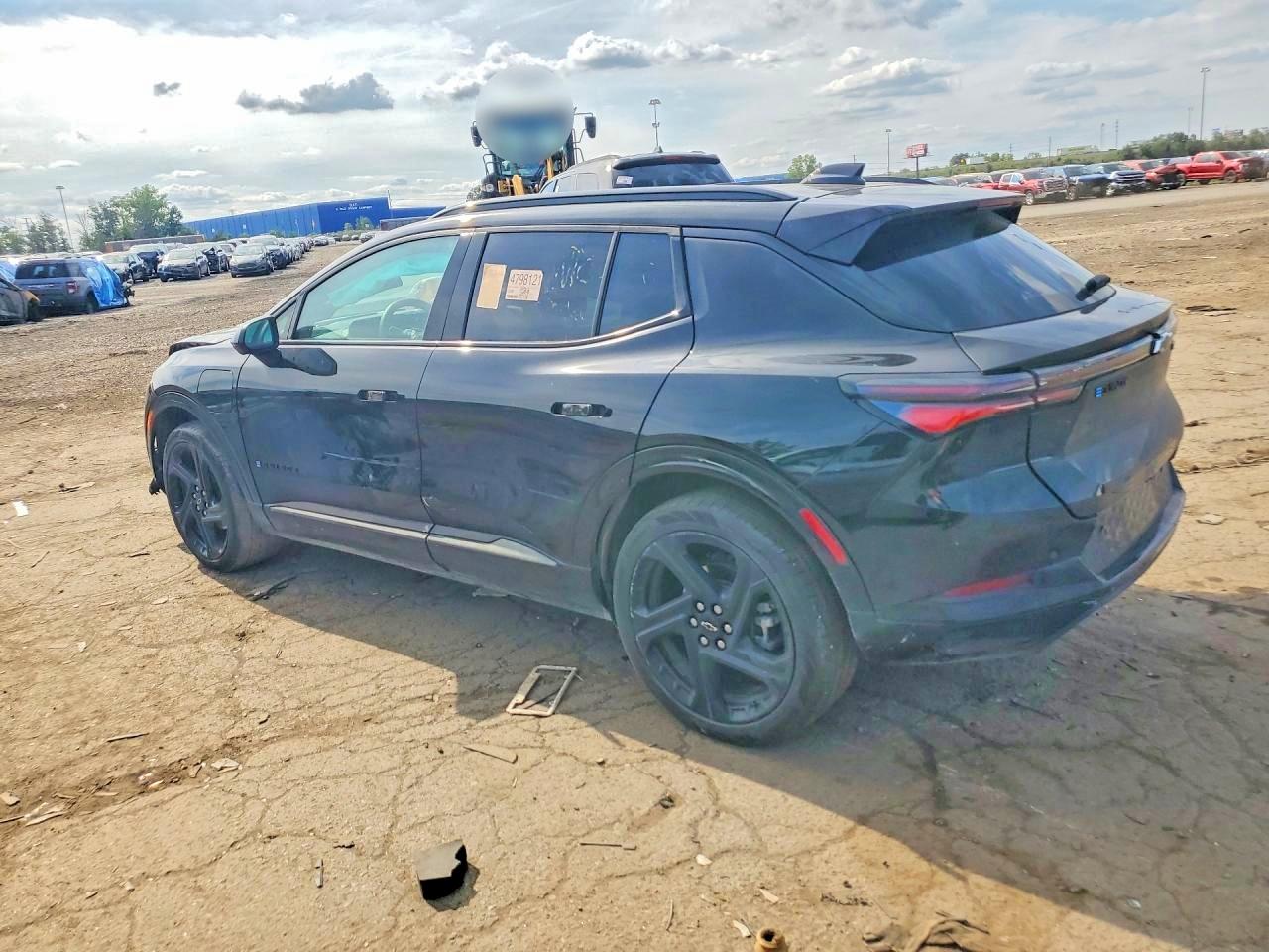 2025 CHEVROLET EQUINOX RS — снимка 2