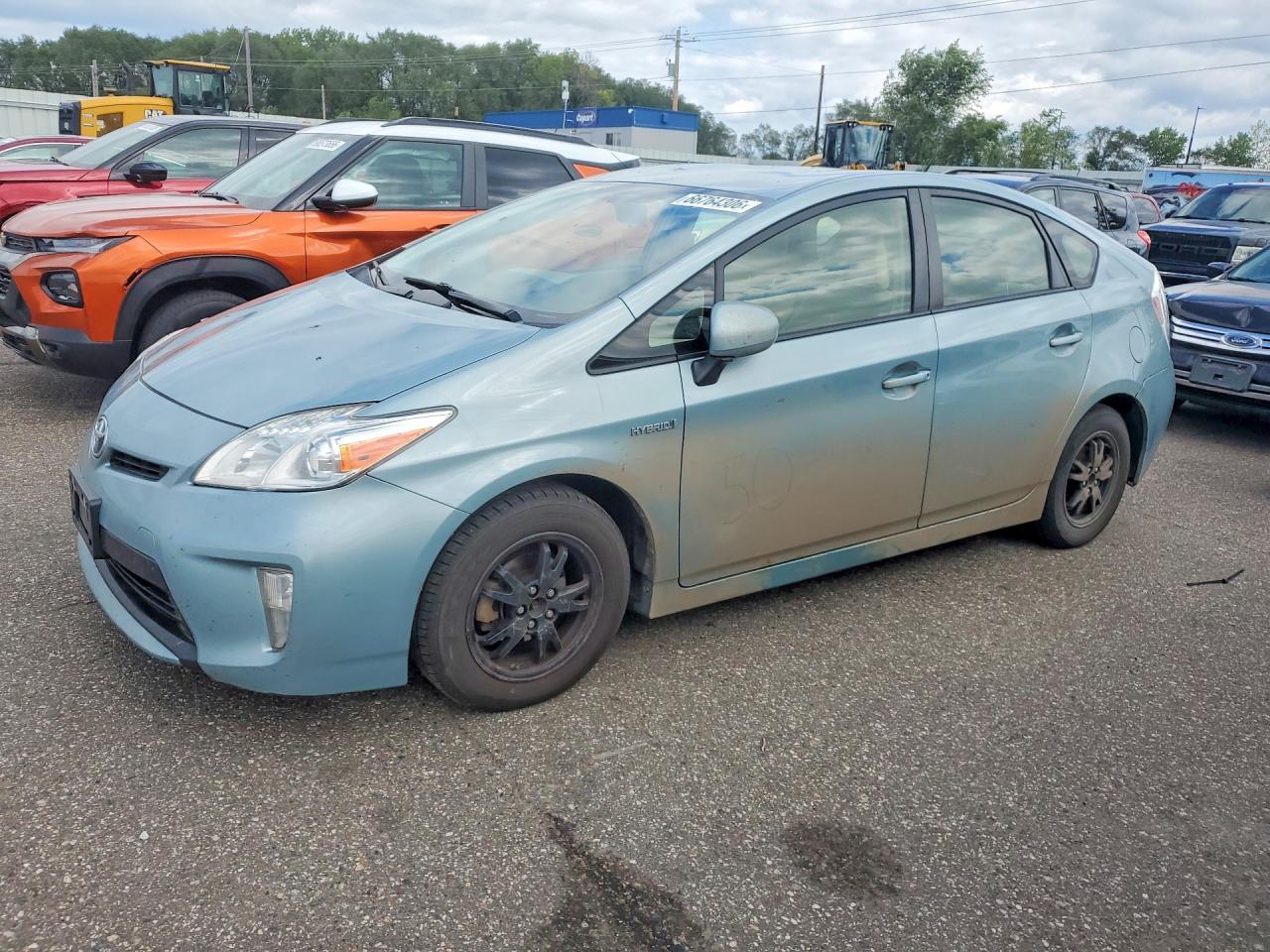 2015 TOYOTA PRIUS THREE
