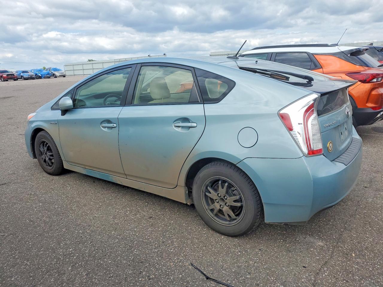 2015 TOYOTA PRIUS THREE — снимка 2