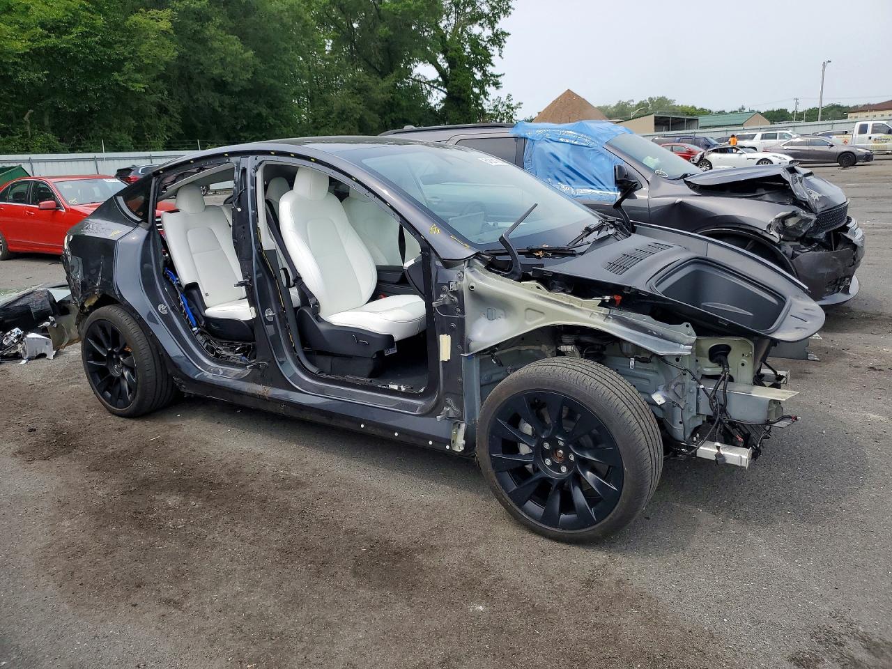 2025 TESLA MODEL Y — снимка 4