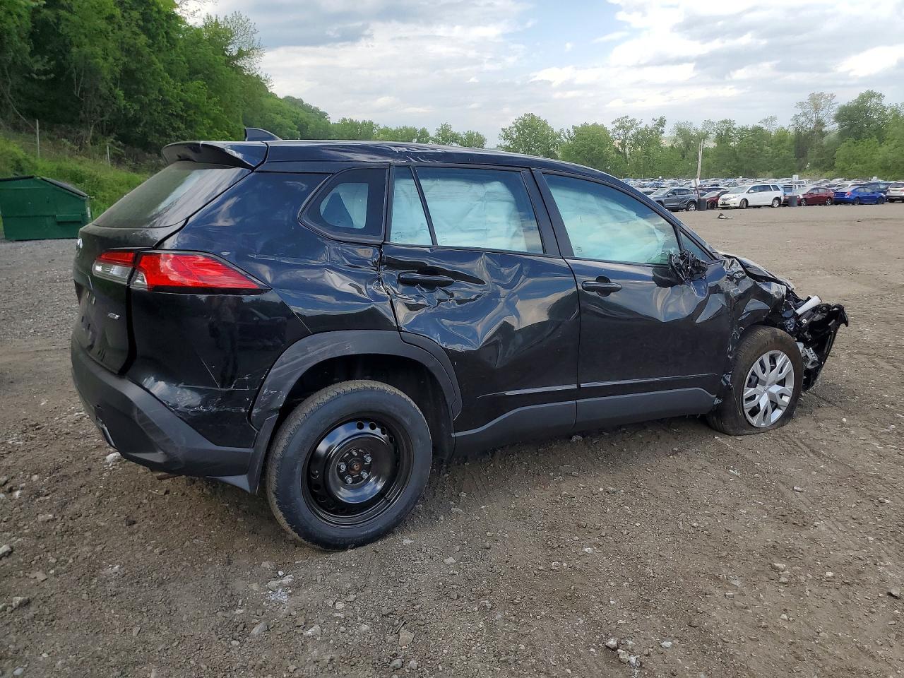 2025 TOYOTA COROLLA CROSS L — снимка 3