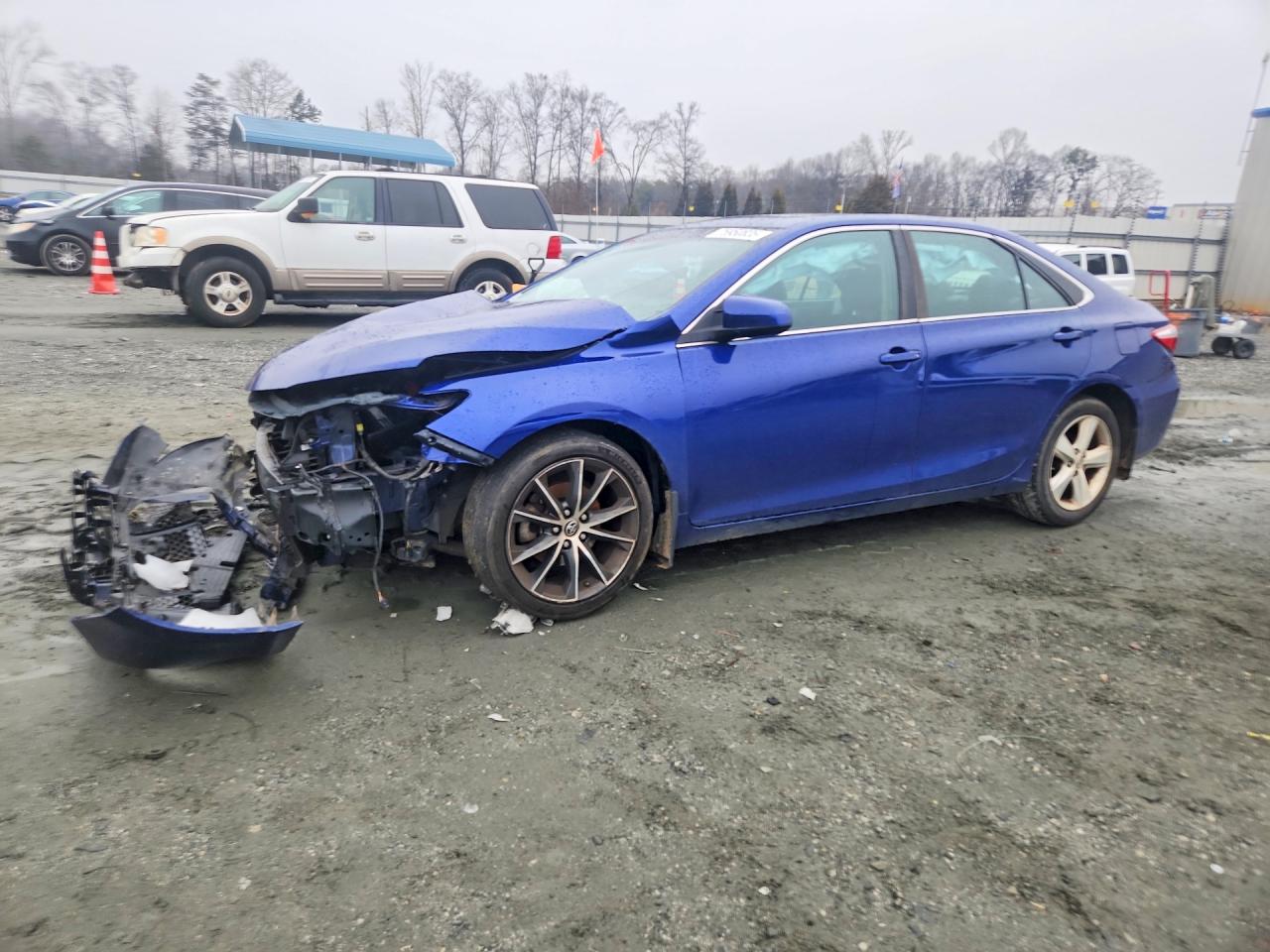 2015 TOYOTA CAMRY XSE