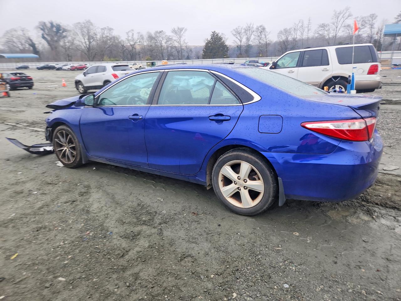 2015 TOYOTA CAMRY XSE — снимка 2