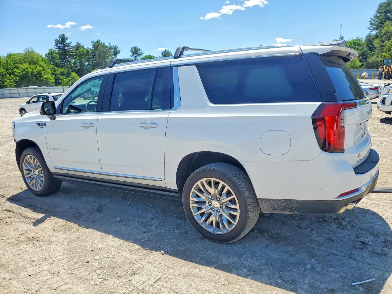 2026 GMC YUKON XL DENALI — снимка 2
