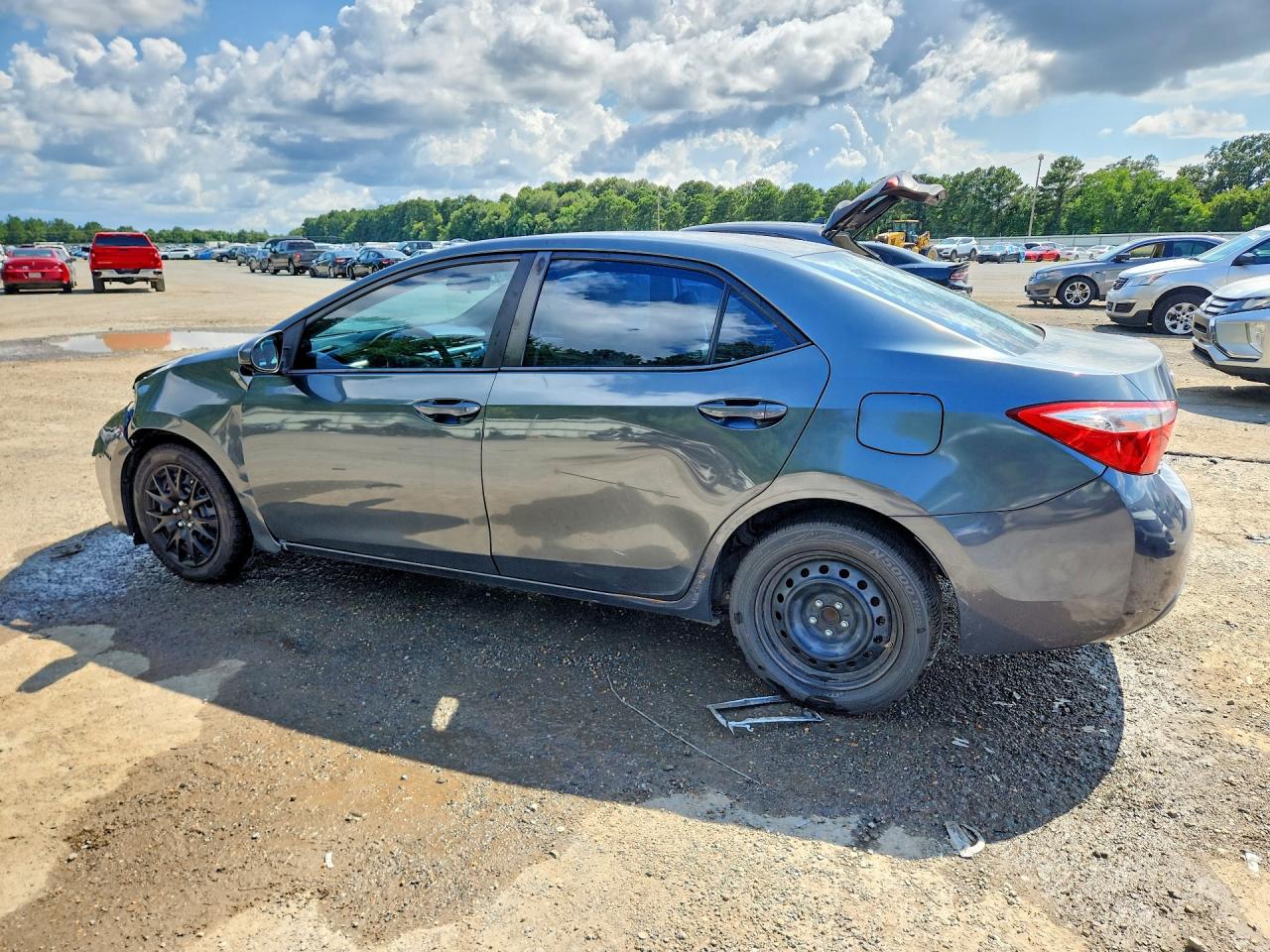 2015 TOYOTA COROLLA LE — снимка 2