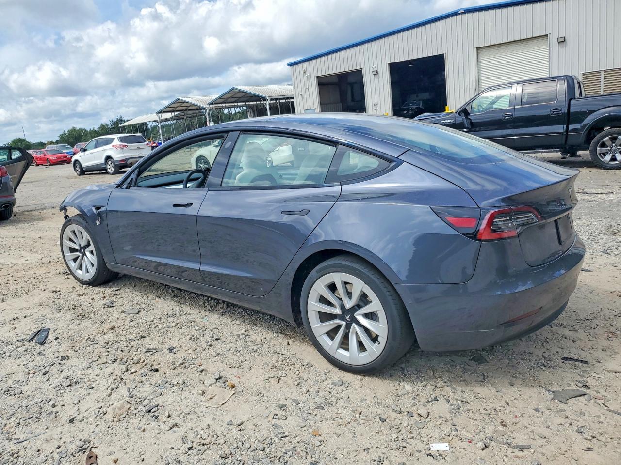 2022 TESLA MODEL 3 — снимка 2