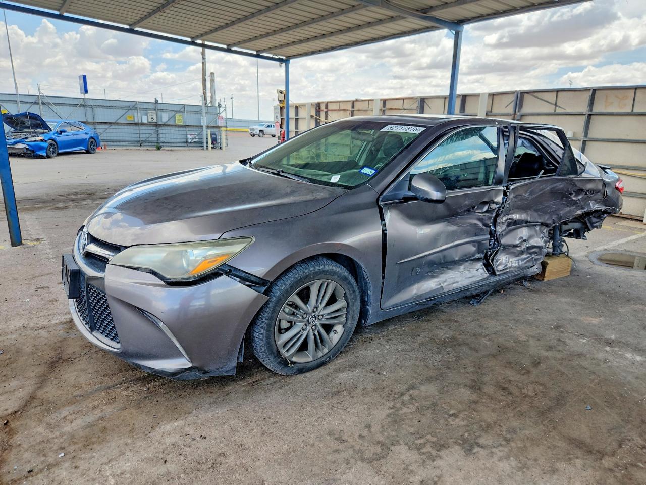 2017 TOYOTA CAMRY SE