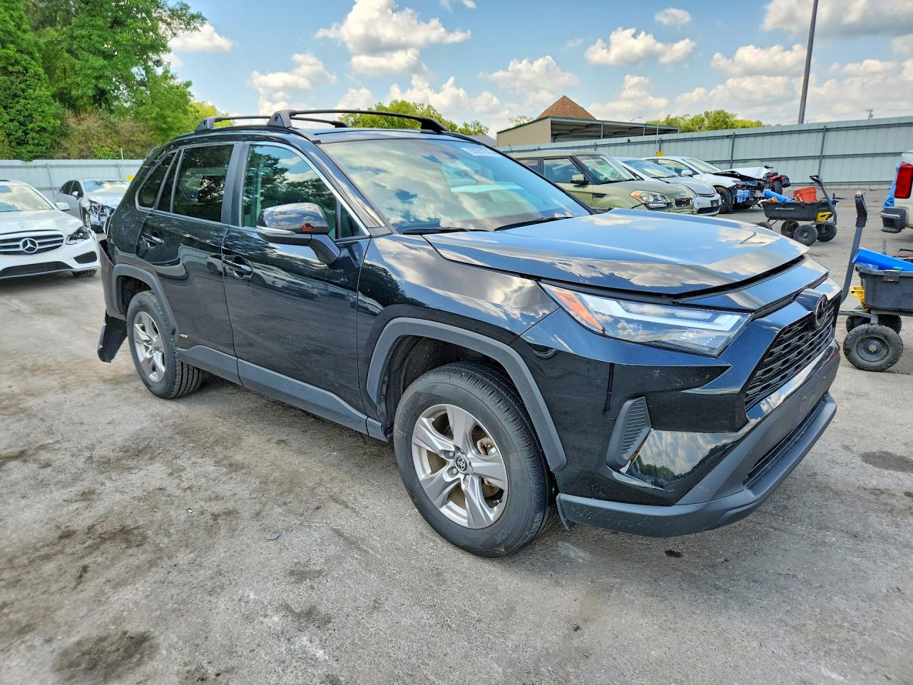 2025 TOYOTA RAV4 HYBRID XLE — снимка 4