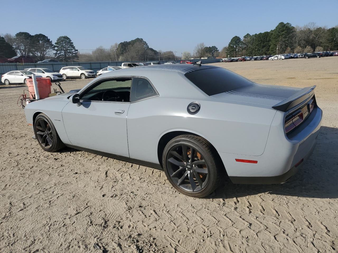 2021 DODGE CHALLENGER R/T — снимка 2