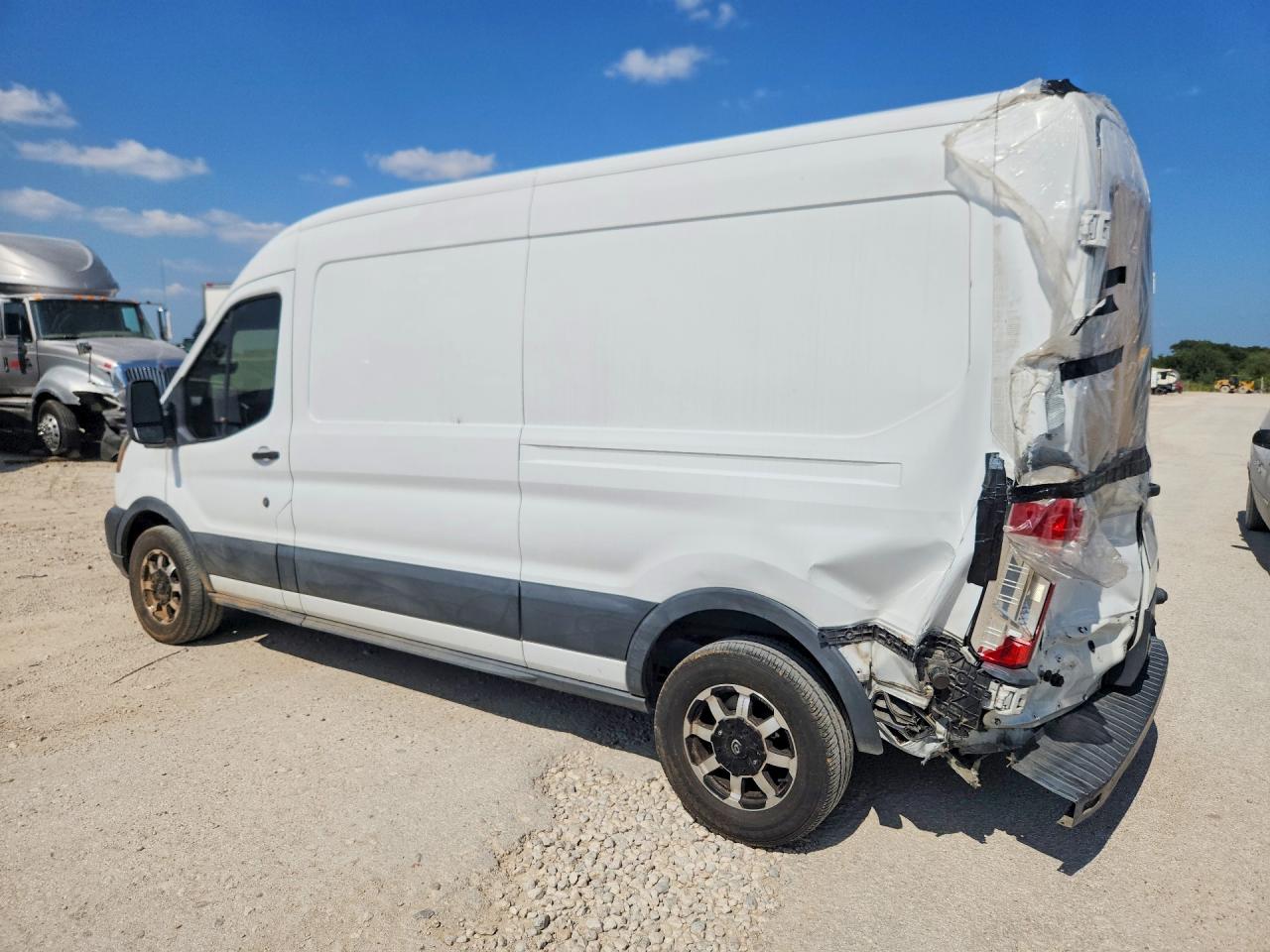 2017 FORD TRANSIT VAN T-250 EL — снимка 2