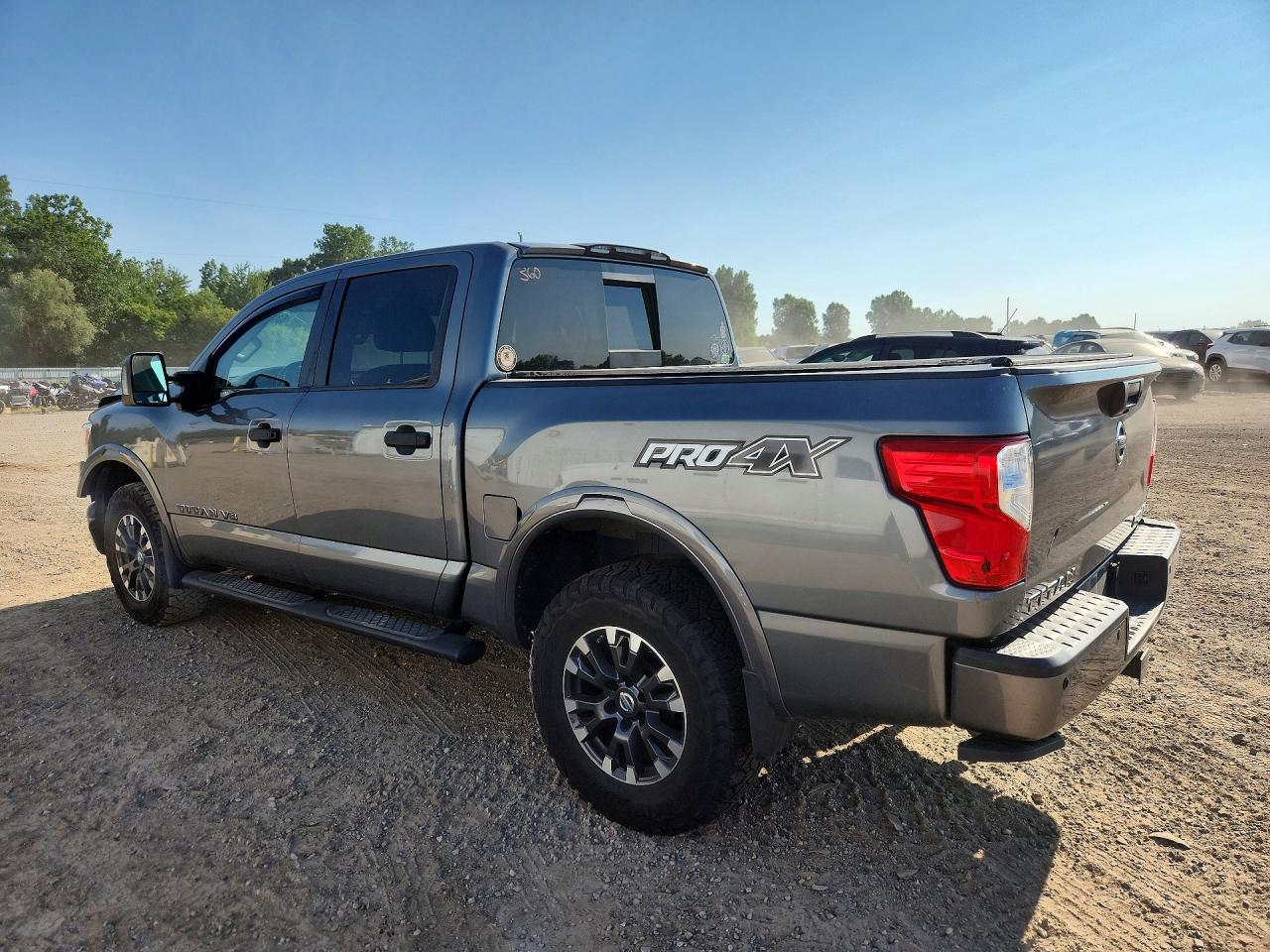 2018 NISSAN TITAN S — снимка 2