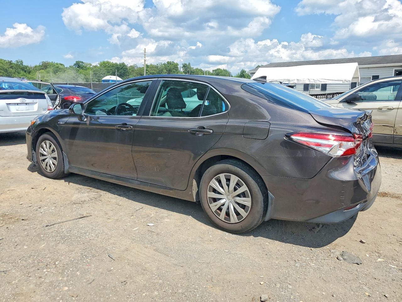 2019 TOYOTA CAMRY LE — снимка 2