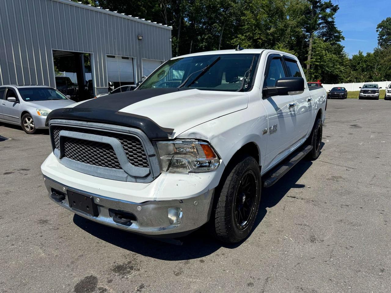 2017 RAM 1500 SLT