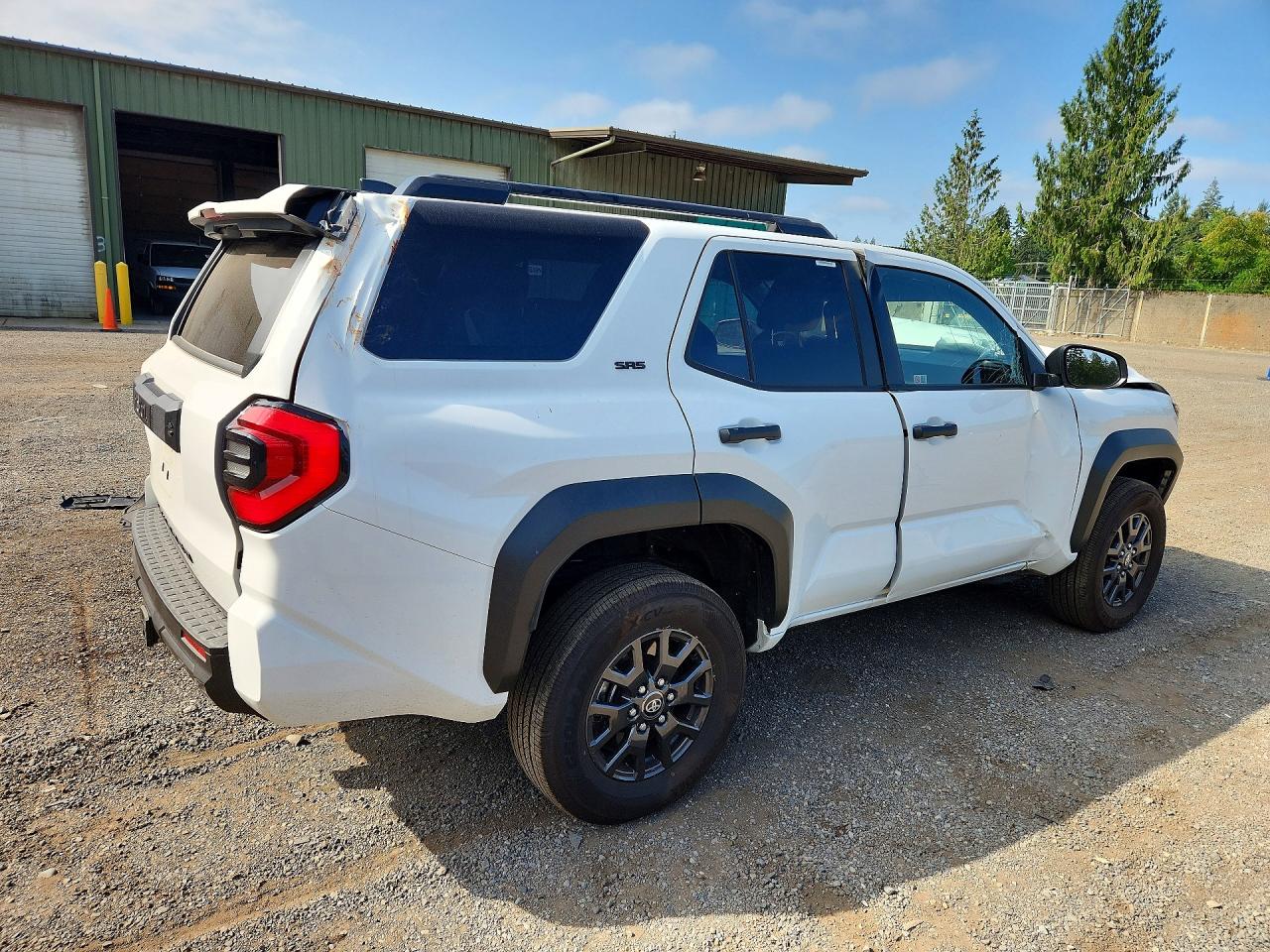 2026 TOYOTA 4RUNNER SR5 — снимка 3
