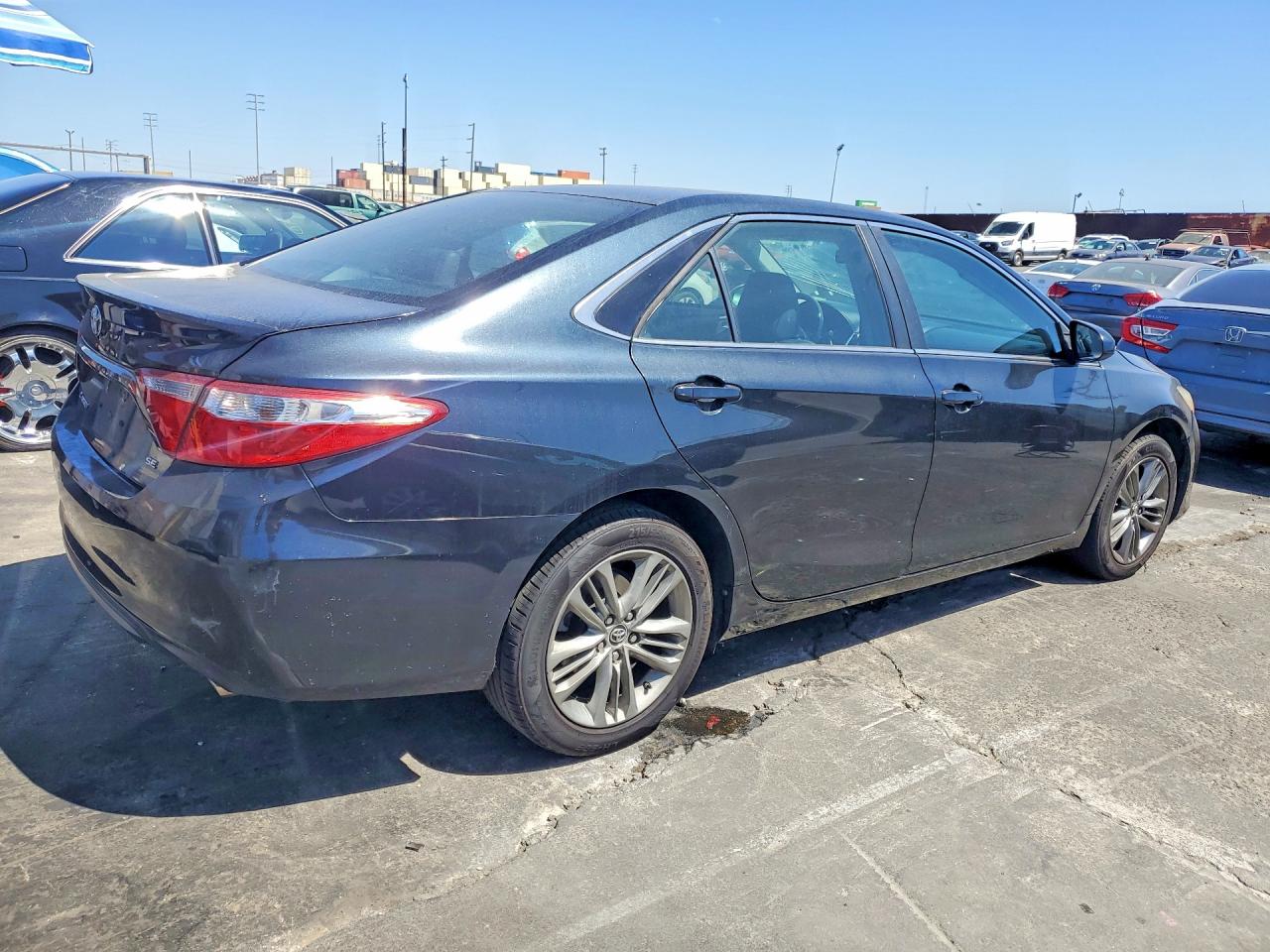 2015 TOYOTA CAMRY SE — снимка 3