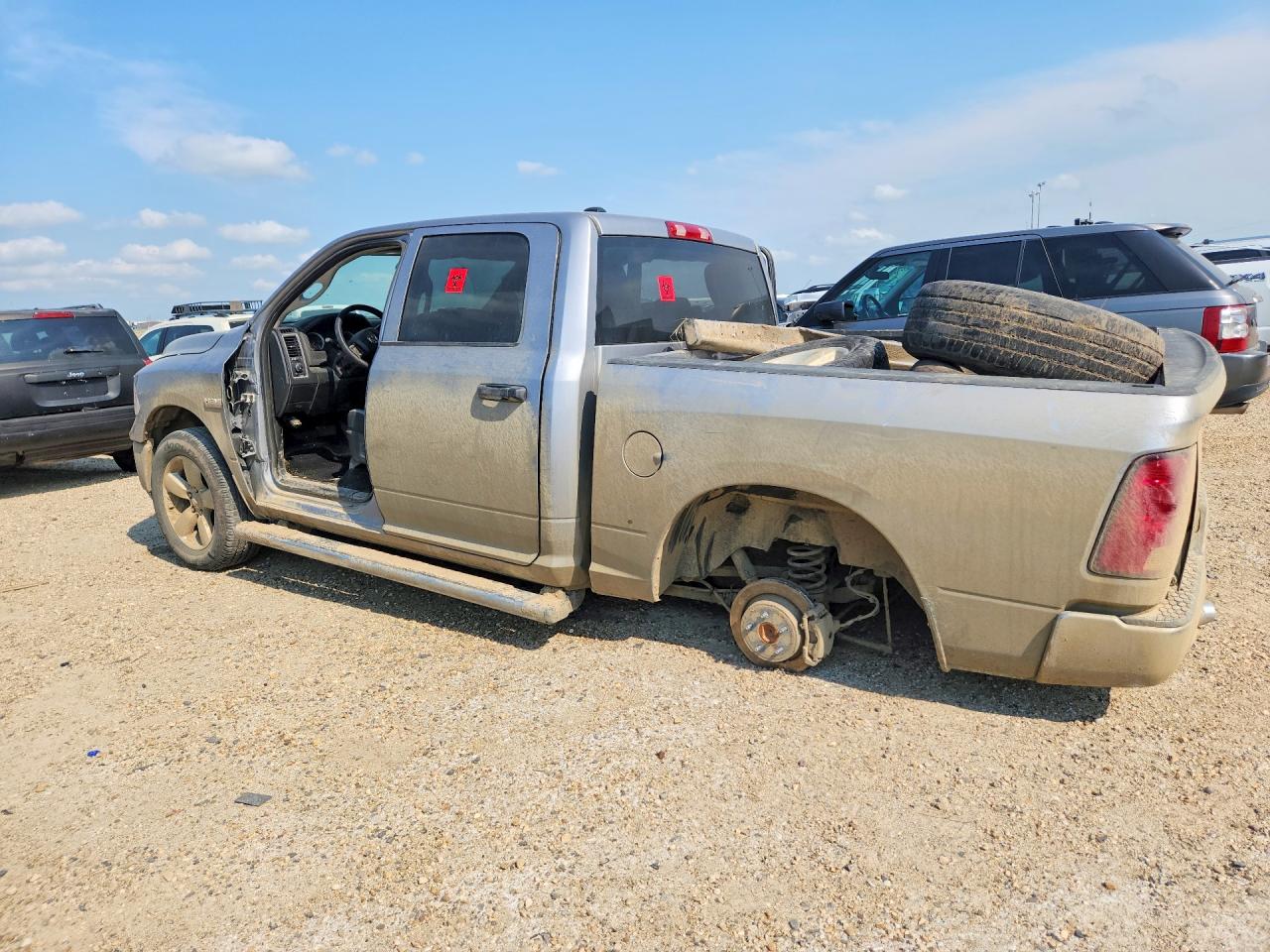 2024 RAM 1500 CLASSIC TRADESMAN — снимка 2