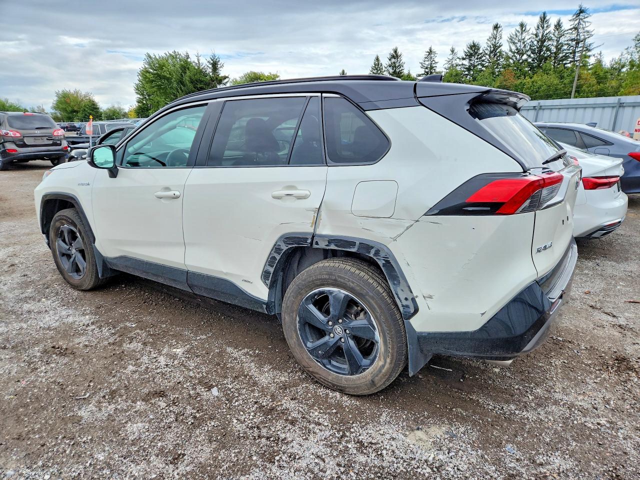 2020 TOYOTA RAV4 HYBRID XLE — снимка 2