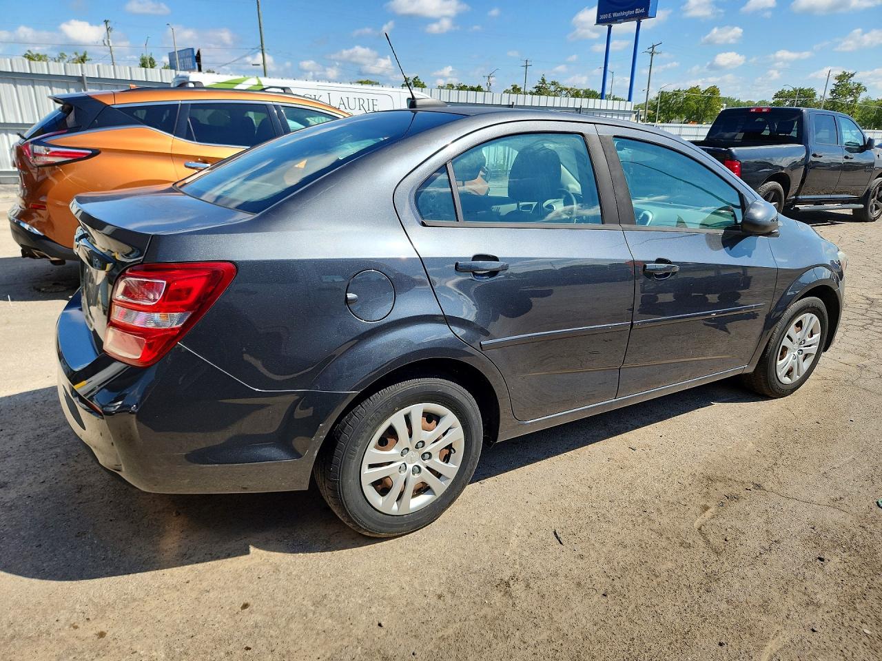 2017 CHEVROLET SONIC LS — снимка 3