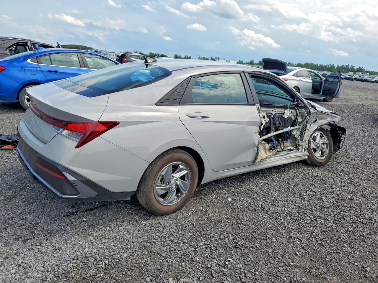2024 HYUNDAI ELANTRA SEL — снимка 3
