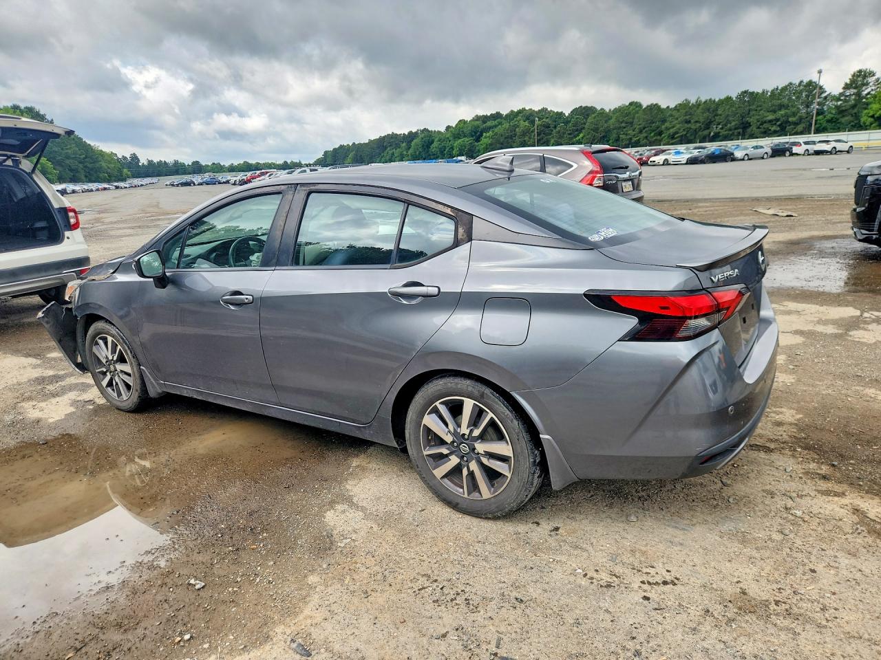 2020 NISSAN VERSA SV — снимка 2