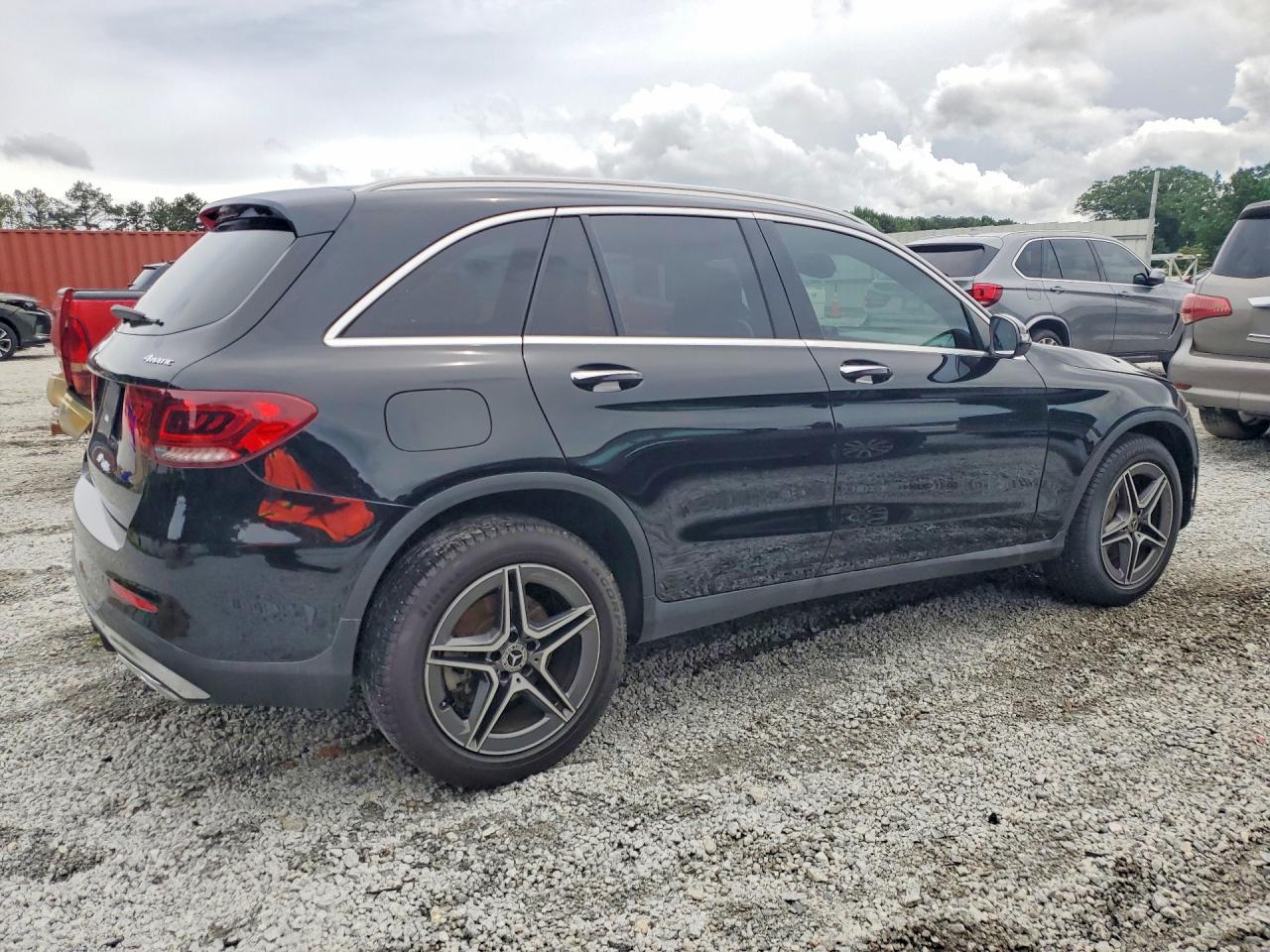 2020 MERCEDES-BENZ GLC 300 4MATIC — снимка 3