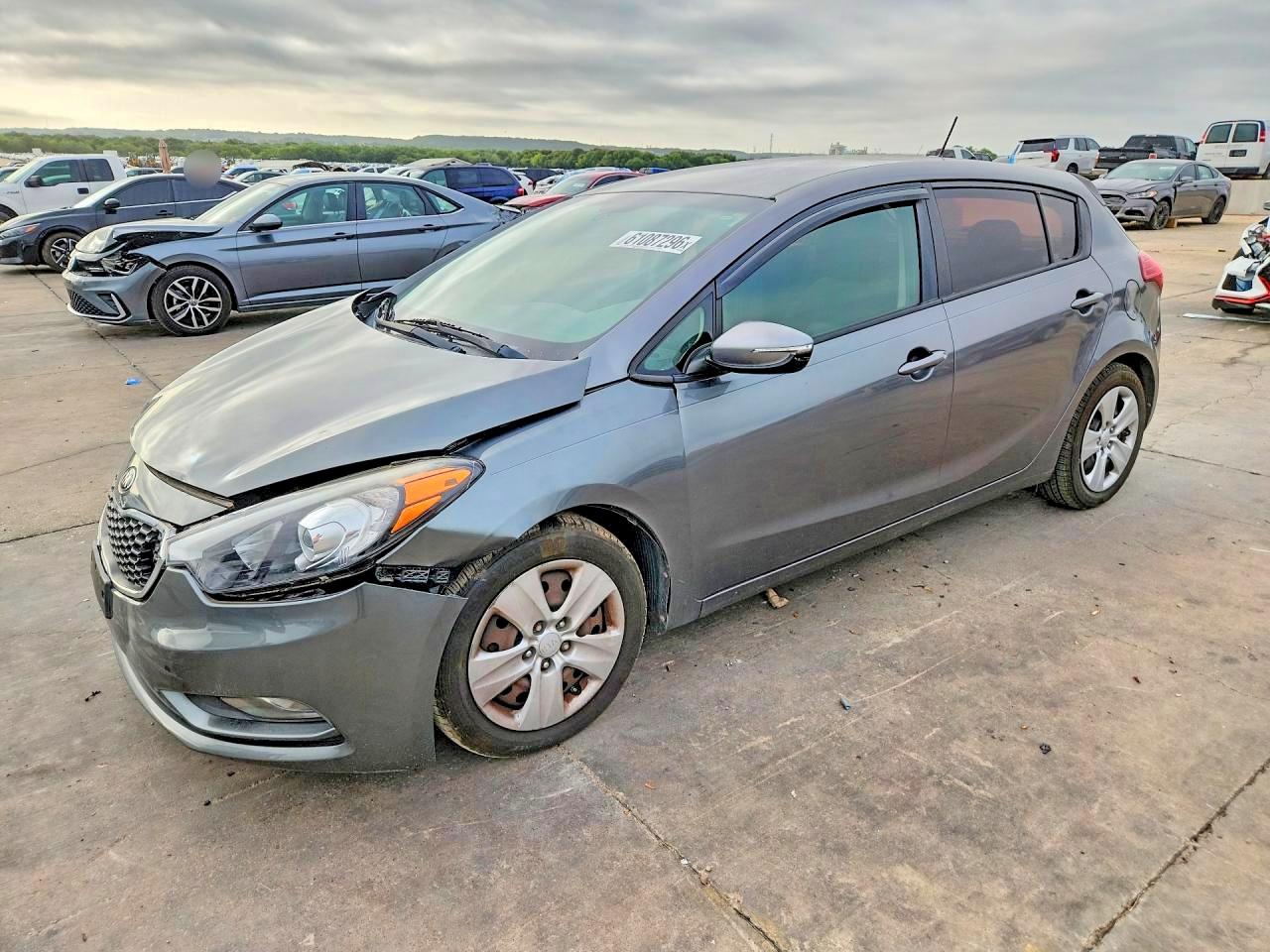 2016 KIA FORTE LX