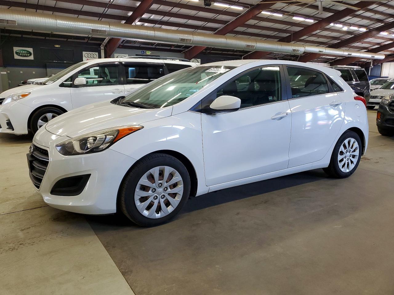 2016 HYUNDAI ELANTRA GT BASE