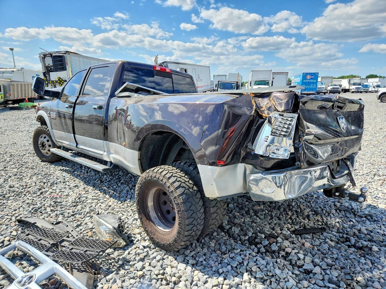 2017 RAM 3500 LARAMIE — снимка 3