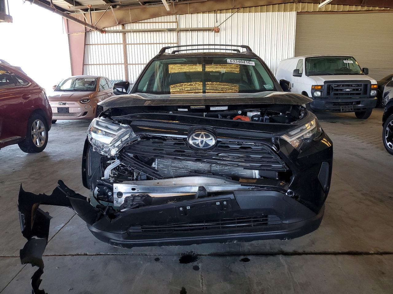 2025 TOYOTA RAV4 HYBRID XLE — снимка 5