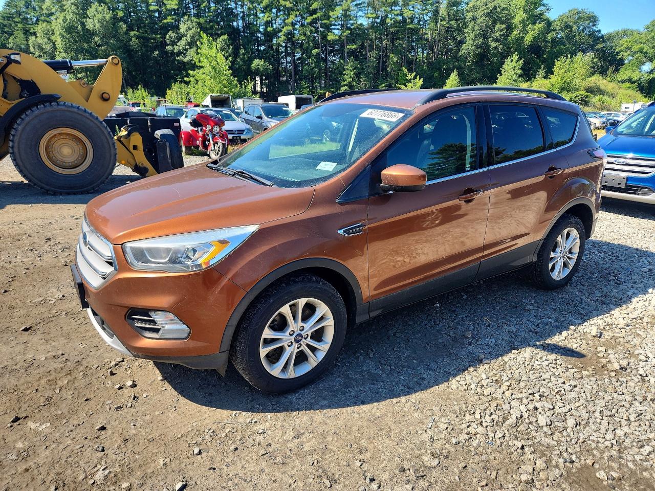 2017 FORD ESCAPE SE