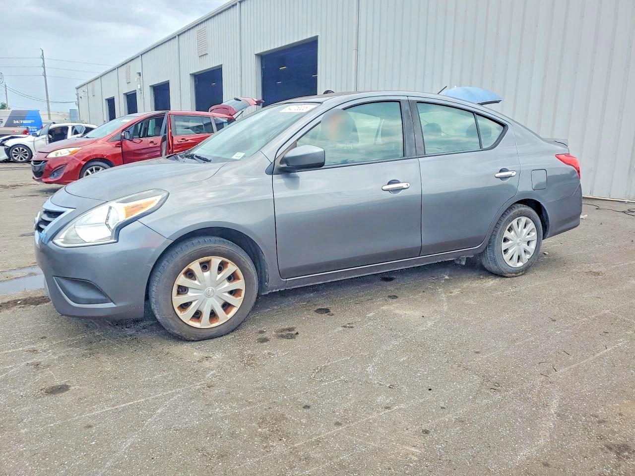 2017 NISSAN VERSA 1.6 SV