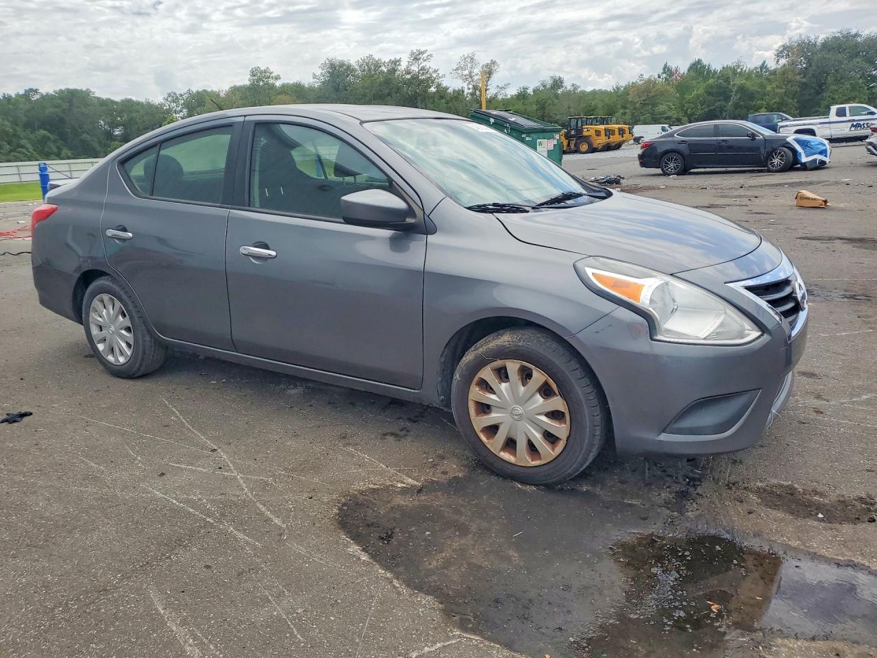 2017 NISSAN VERSA 1.6 SV — снимка 4