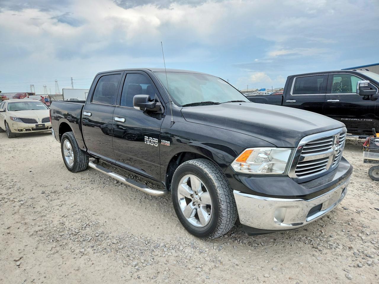 2016 RAM 1500 SLT — снимка 4