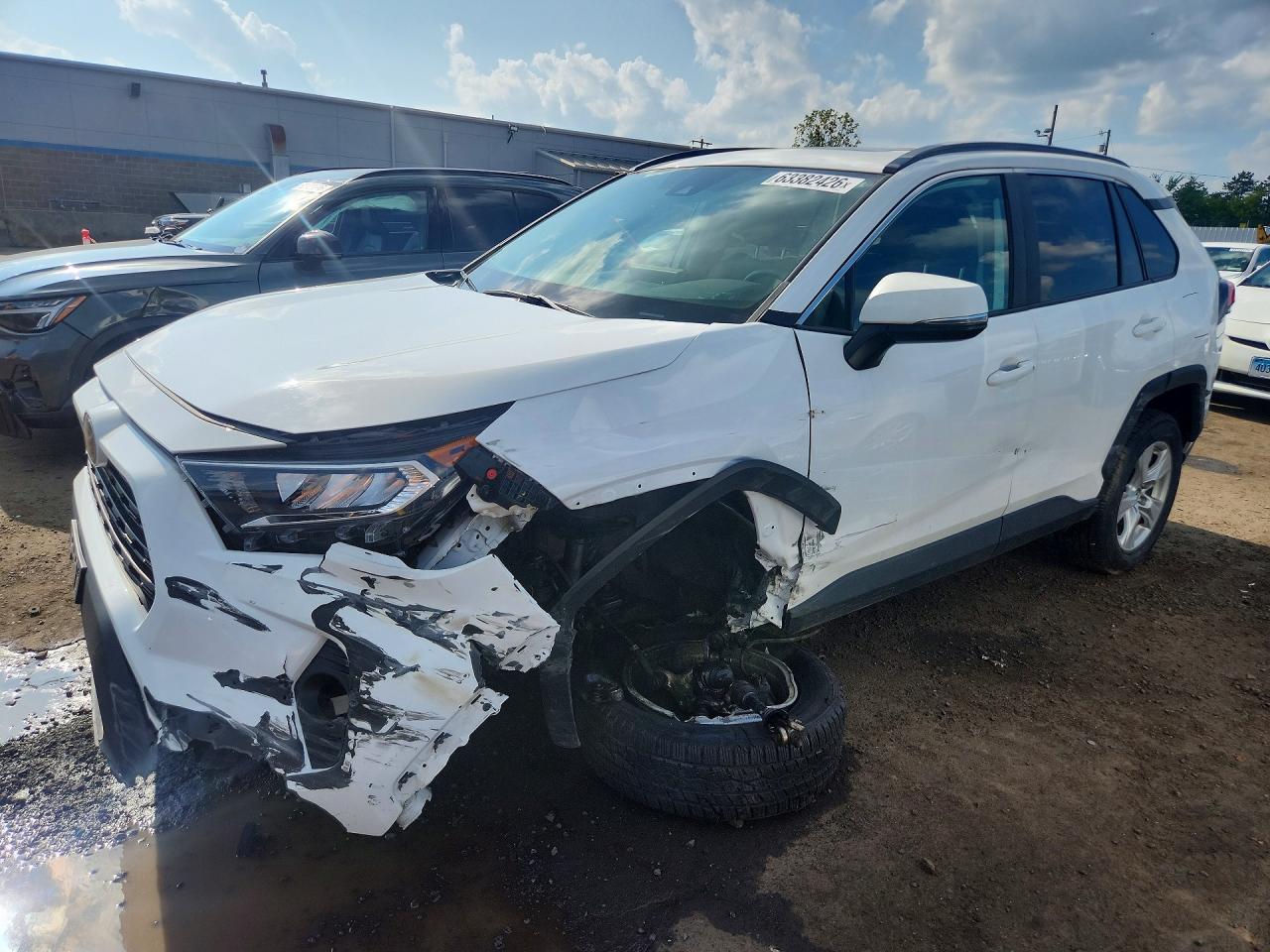2019 TOYOTA RAV4 XLE