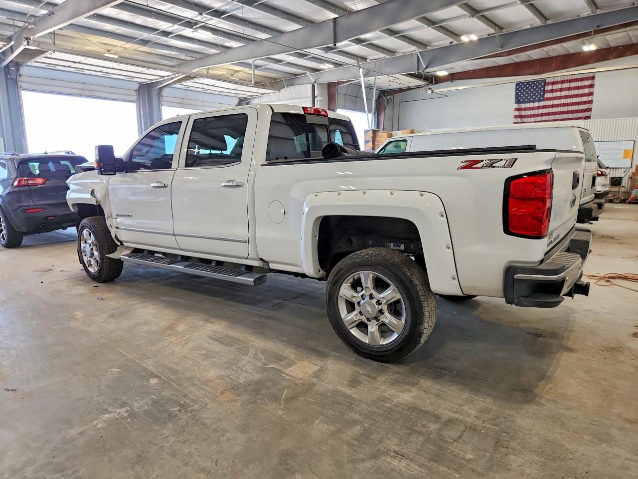 2019 CHEVROLET SILVERADO K2500 HEAVY DUTY LTZ — снимка 2