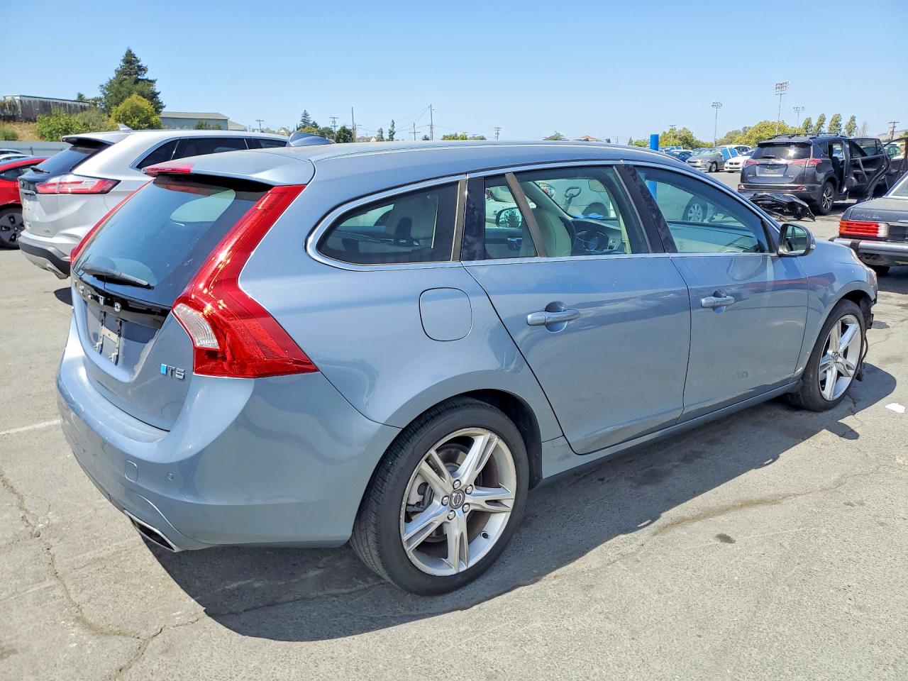 2017 VOLVO V60 T5 PLATINUM — снимка 3