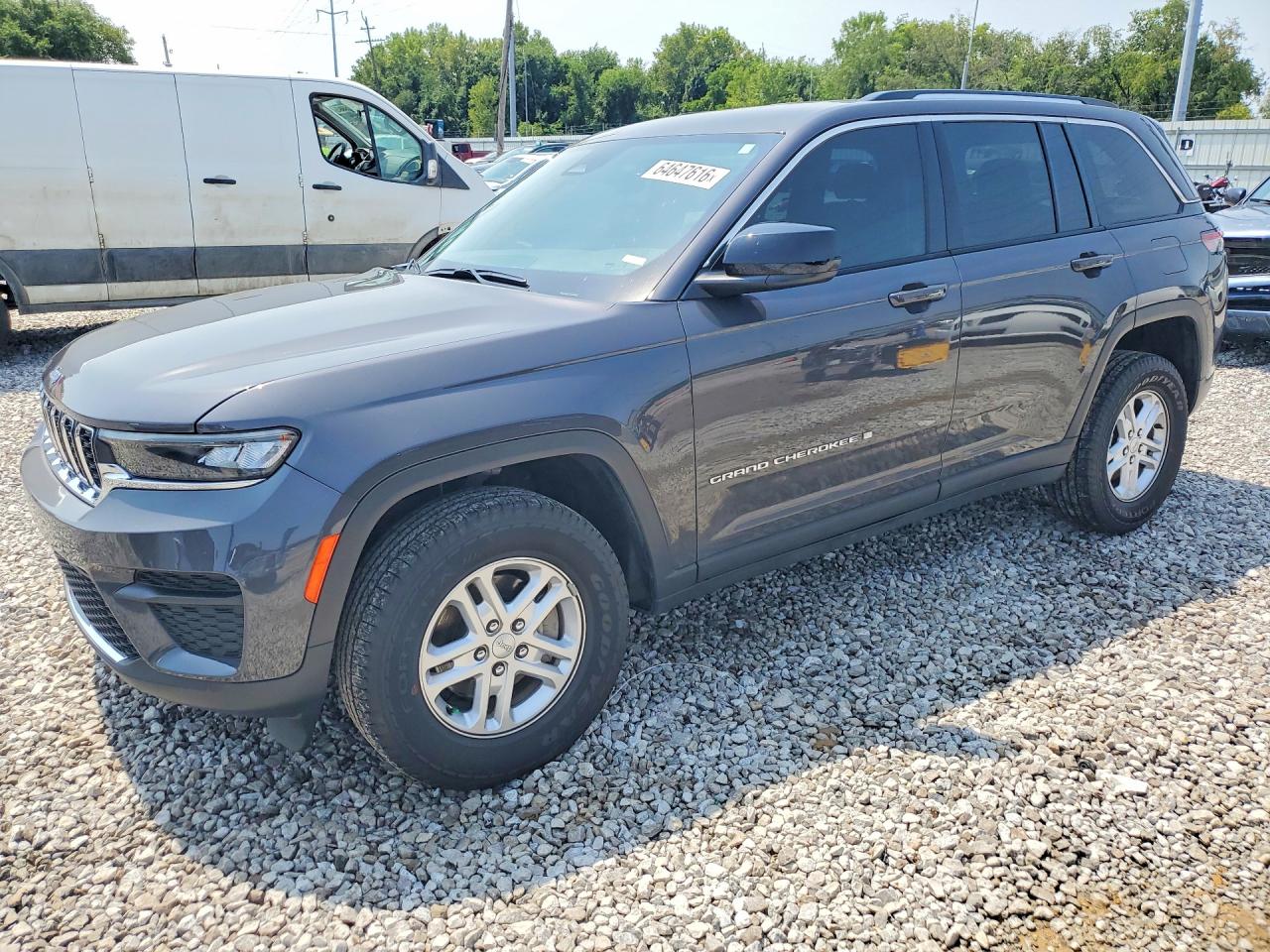 2024 JEEP GRAND CHEROKEE LAREDO