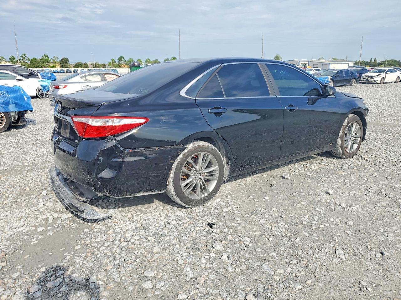 2015 TOYOTA CAMRY SE — снимка 3