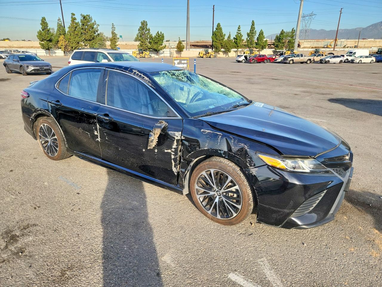 2019 TOYOTA CAMRY SE — снимка 4