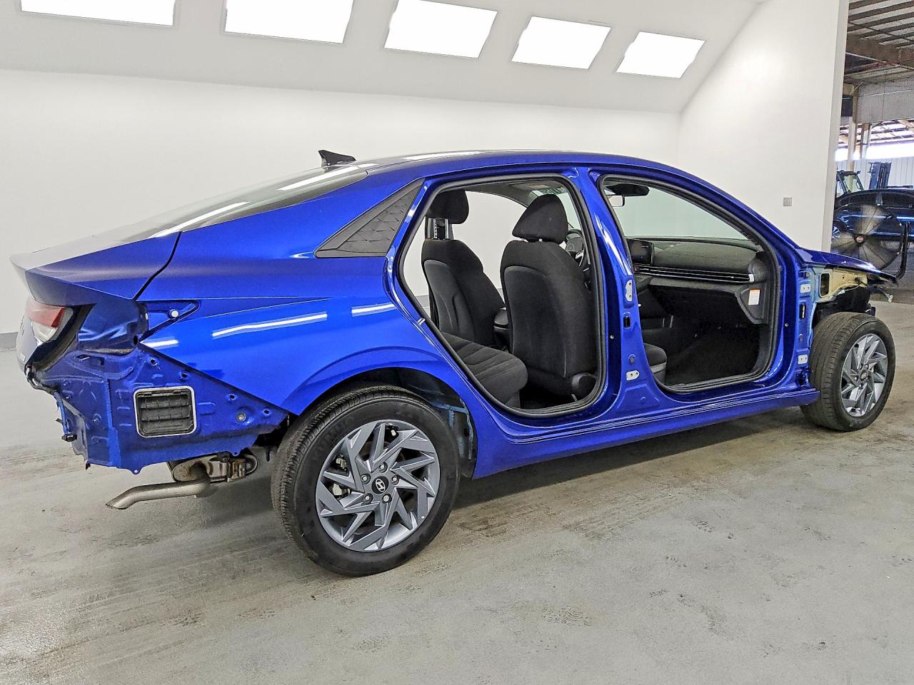 2024 HYUNDAI ELANTRA BLUE — снимка 3